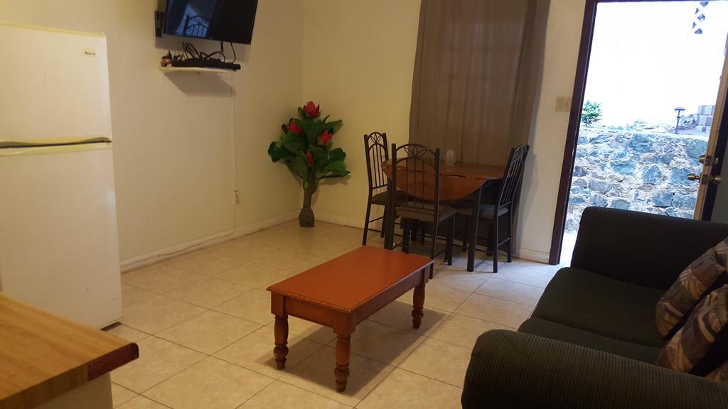 Sunset Gardens Guesthouse Contant  Esterno foto